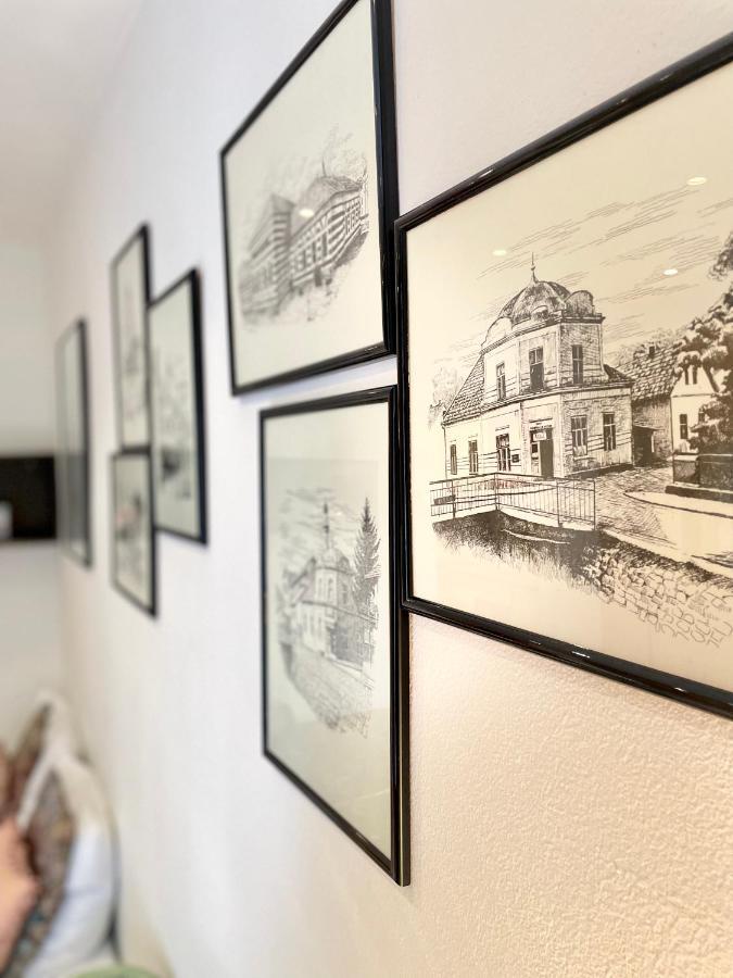 Gallery 29 Apartment
